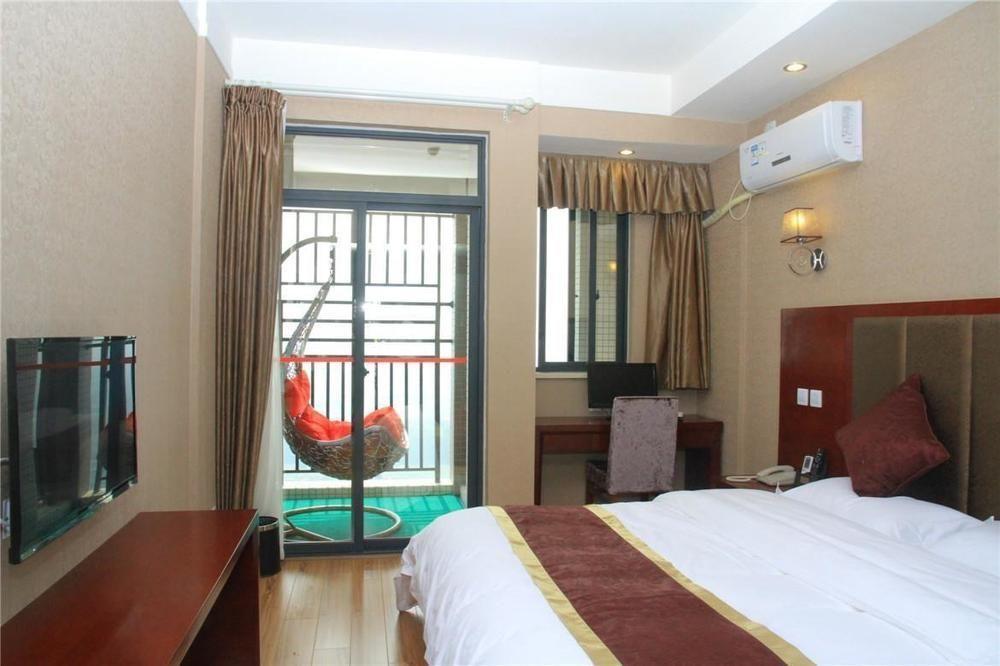 Helun Hotel Chengdu Extérieur photo
