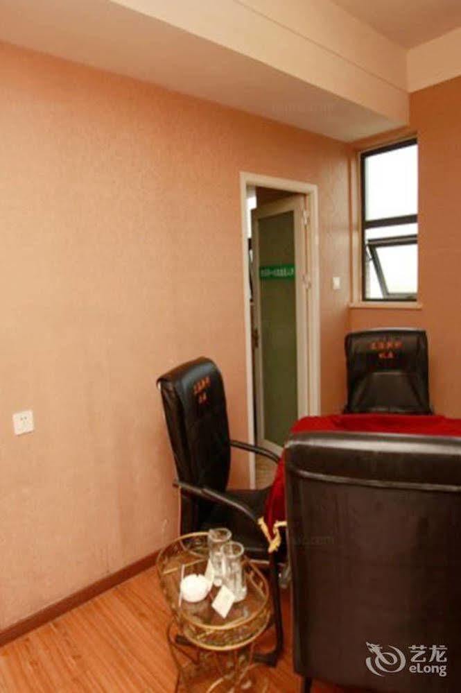 Helun Hotel Chengdu Extérieur photo